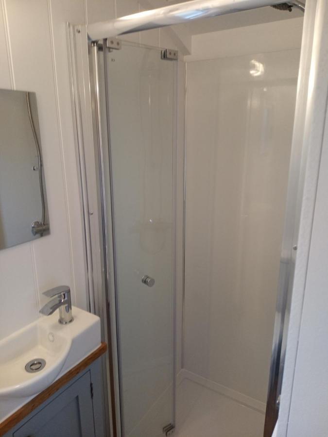 Yew Tree View Luxury Shepherd'S Hut Sturminster Newton Εξωτερικό φωτογραφία